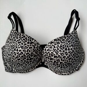 Victoria’s Secret Very Sexy Push-Up Bra 32DD Leopard Print Underwire